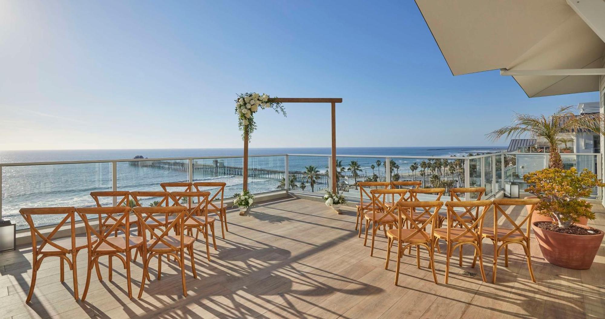 The Seabird Ocean Resort & Spa, Part Of Destination Hotel By Hyatt โอเชียนไซด์ ภายนอก รูปภาพ